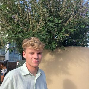 Meet your Posher, Luke